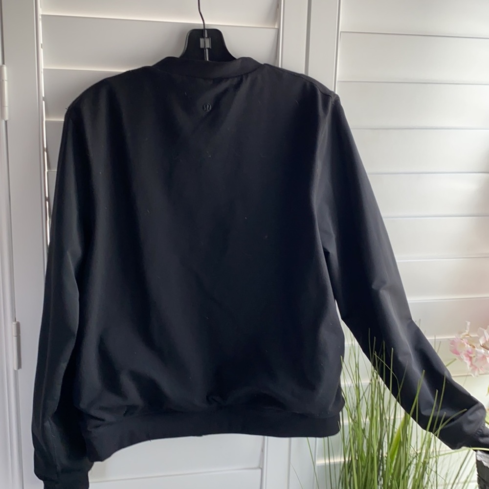 Euc Lululemon Reversible Jacket - image 5